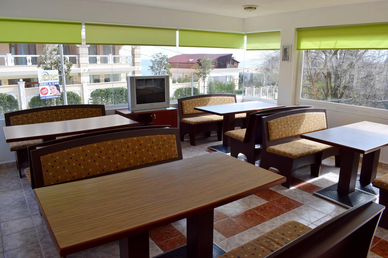 Royal Hostel Varna Eksteriør bilde