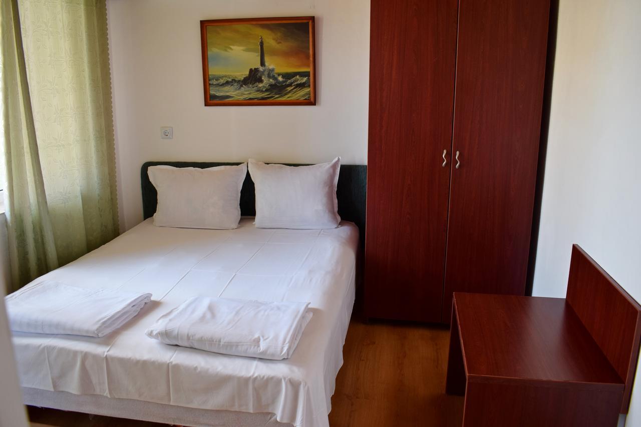 Royal Hostel Varna Eksteriør bilde